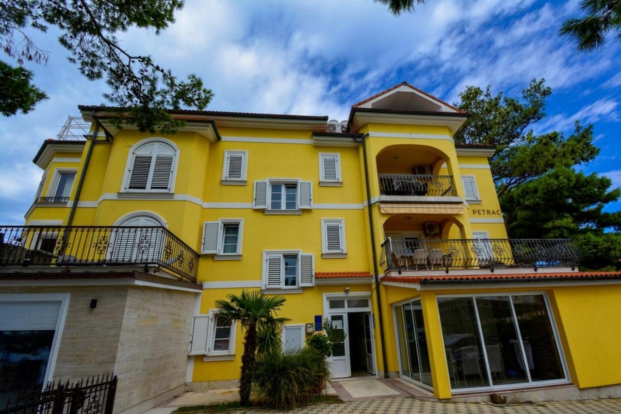 Apartment 10 In Villa Petrac Banjol Dış mekan fotoğraf
