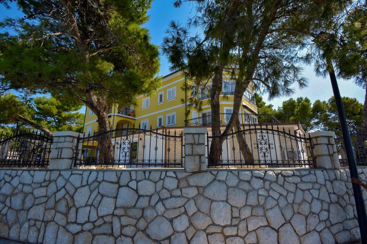 Apartment 10 In Villa Petrac Banjol Dış mekan fotoğraf